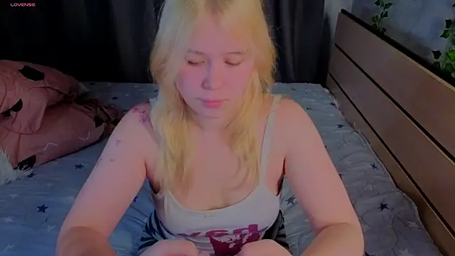 unburnedgirl online show from 10, 7, 2026