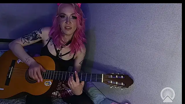 KoryFarmak online show from 4, 4, 2026