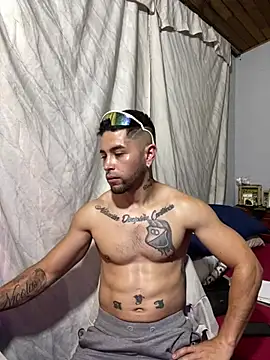 Snapshot of Sexmuscle17 chatting on 9, 7, 2026 Sexmuscle17 online show from 9, 7, 2026