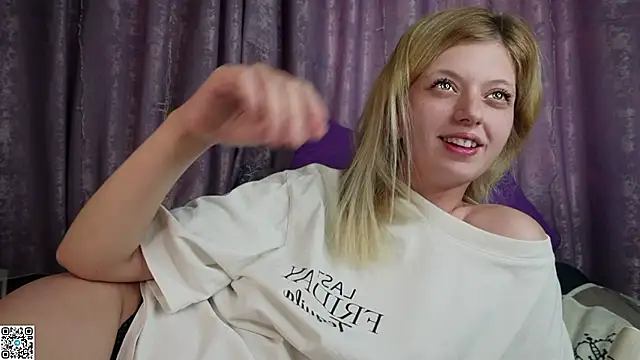 AkinaHaruko online show from 19, 4, 2026