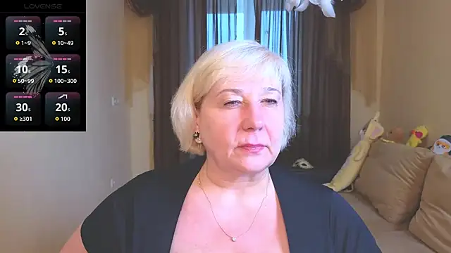Snapshot of Milane_Milky chatting on 2, 4, 2026 Milane Milky online show from 2, 4, 2026