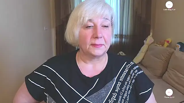 Snapshot of Milane_Milky chatting on 6, 5, 2026 Milane Milky online show from 6, 5, 2026