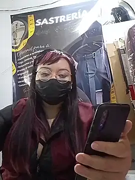 Snapshot of sweetadamisoffice chatting on 4, 4, 2026 sweetadamisoffice online show from 4, 4, 2026