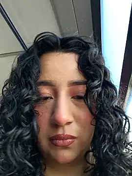 bella swwan  online show from 4, 4, 2026