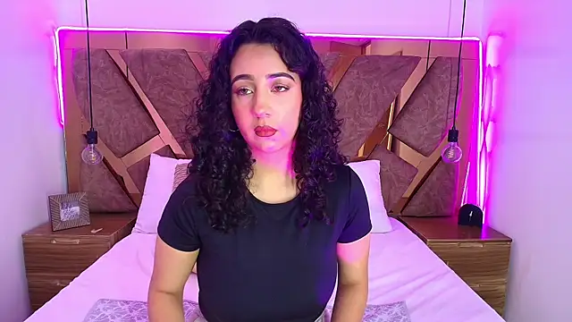 bella swwan  online show from 8, 7, 2026