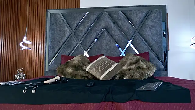 MsCeleste  online show from 19, 5, 2026