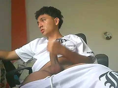 boynovaa online show from 3, 4, 2026