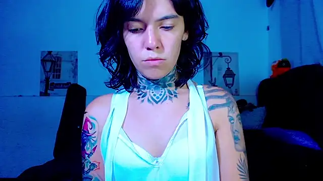 LannieGonzales online show from 9, 5, 2026
