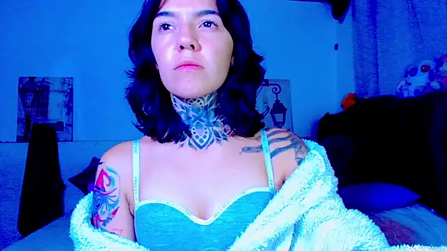 LannieGonzales online show from 13, 5, 2026
