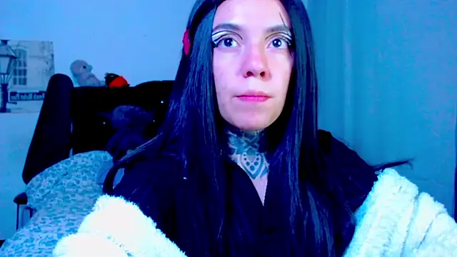 LannieGonzales online show from 24, 5, 2026