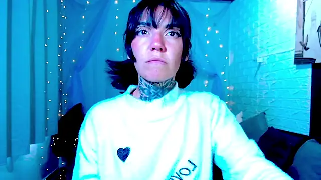 LannieGonzales online show from 31, 3, 2026