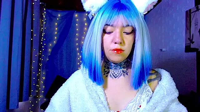 LannieGonzales online show from 6, 5, 2026