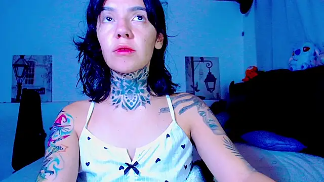 LannieGonzales online show from 12, 5, 2026