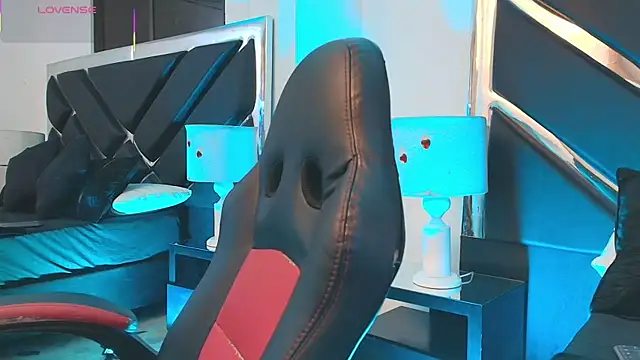 MiikeOthon online show from 5, 4, 2026