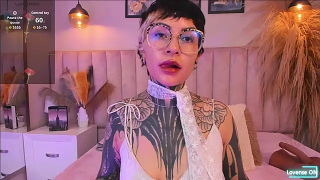 Luana fiore online show from 29, 4, 2026