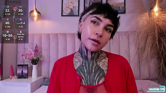 Luana fiore online show from 8, 4, 2026