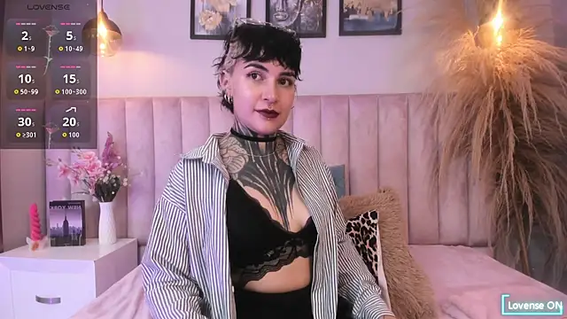 Luana fiore online show from 10, 4, 2026