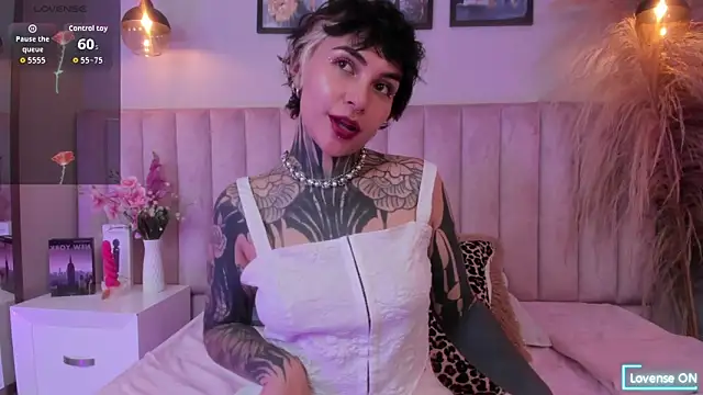 Luana fiore online show from 7, 4, 2026