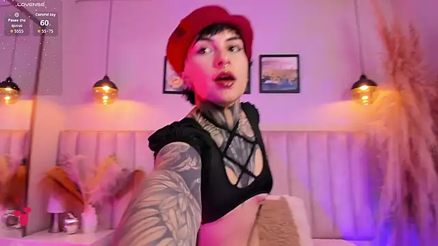 Luana fiore online show from 13, 5, 2026