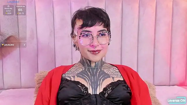 Luana fiore online show from 9, 5, 2026