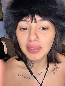 Abrildqquino online show from 4, 5, 2026