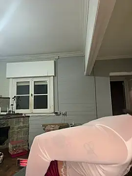 Abrildqquino online show from 4, 7, 2026