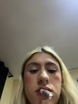Lia fire online show from 30, 4, 2026