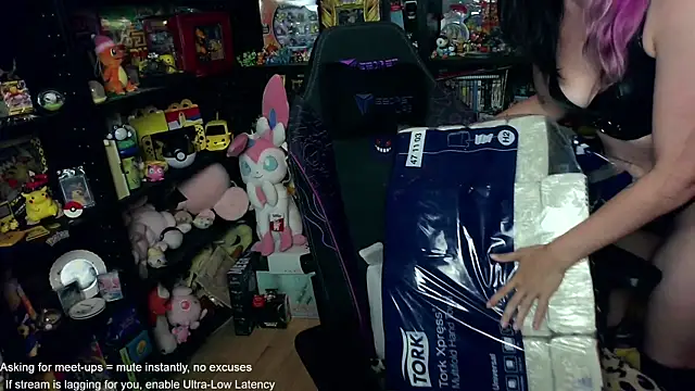Snapshot of CutieTracer chatting on 30, 6, 2026 CutieTracer online show from 30, 6, 2026