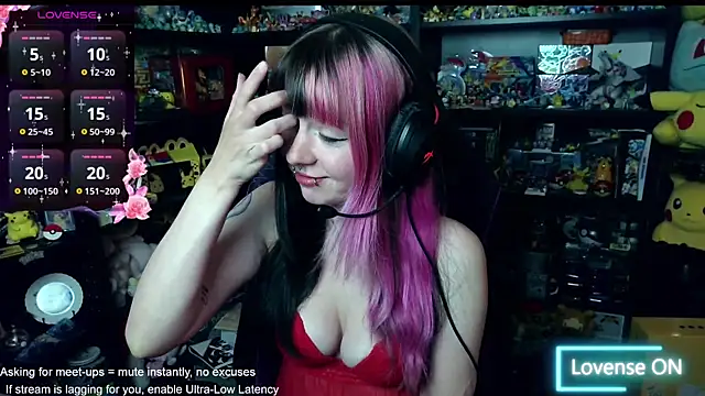 Snapshot of CutieTracer chatting on 14, 6, 2026 CutieTracer online show from 14, 6, 2026