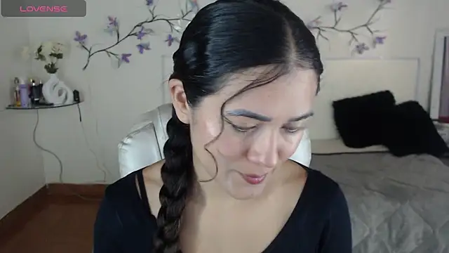 FreyaRouge online show from 4, 4, 2026