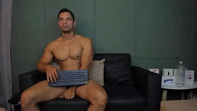 dominc berry online show from 17, 5, 2026