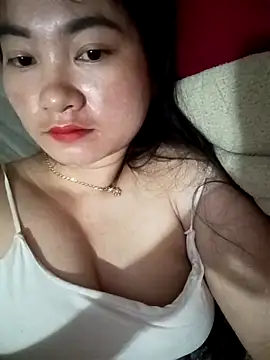 Snapshot of Linh_Hoang chatting on 11, 4, 2026 Linh Hoang online show from 11, 4, 2026