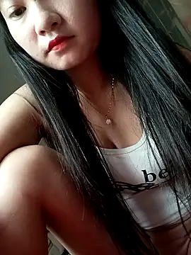 Snapshot of Linh_Hoang chatting on 18, 4, 2026 Linh Hoang online show from 18, 4, 2026