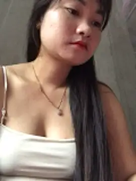 Snapshot of Linh_Hoang chatting on 19, 4, 2026 Linh Hoang online show from 19, 4, 2026