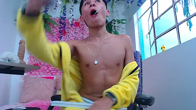 Thiagorincon22 online show from 31, 3, 2026