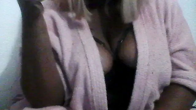 Snapshot of bl4ckvenus chatting on 12, 5, 2026 bl4ckvenus online show from 12, 5, 2026