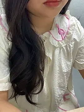 Rosecute11 online show from 15, 4, 2026