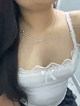 Rosecute11 online show from 8, 5, 2026