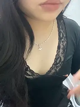 Rosecute11 online show from 7, 5, 2026