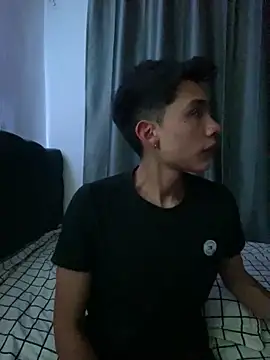 Snapshot of jmaxter chatting on 7, 4, 2026 jmaxter online show from 7, 4, 2026