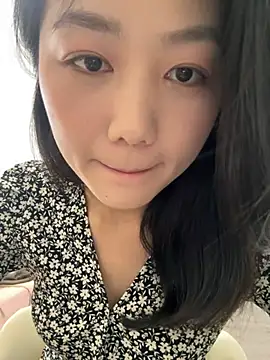 Snapshot of Shanshan_1267 chatting on 27, 5, 2026 Shanshan 1267 online show from 27, 5, 2026