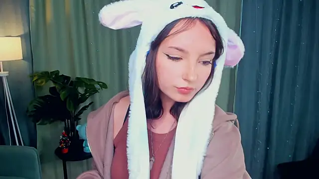 SunniPhoenix online show from 1, 4, 2026