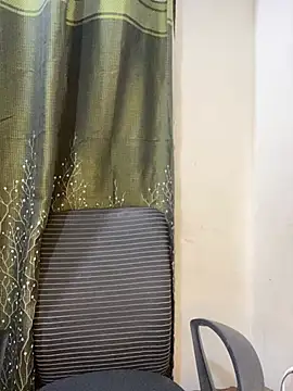 Cutiepie- online show from 8, 5, 2026
