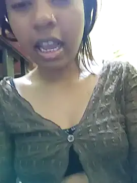 Snapshot of hoty-vani chatting on 4, 7, 2026 hoty-vani online show from 4, 7, 2026