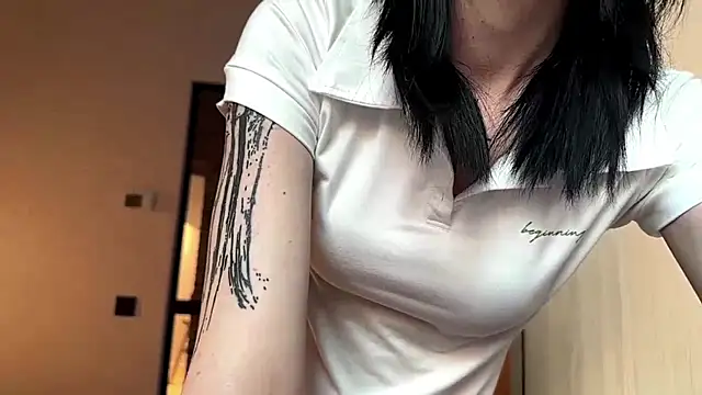 JessbutnotJessi online show from 6, 4, 2026