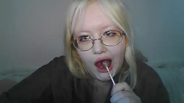 Elayne Sweet online show from 9, 4, 2026