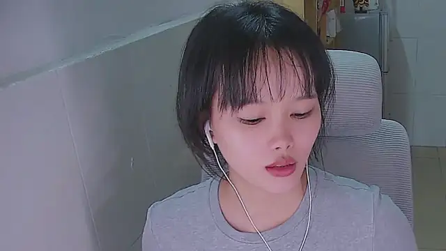 Alva xi online show from 10, 4, 2026