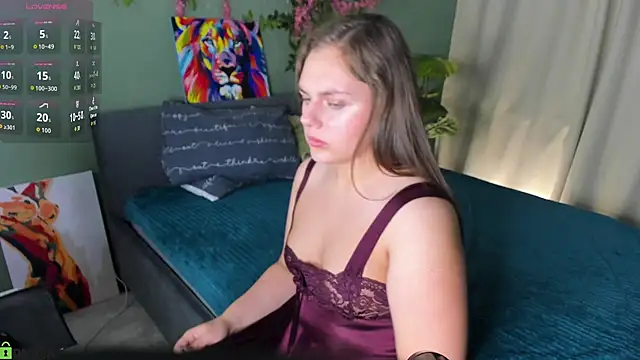 Snapshot of Foxy__Vibe chatting on 9, 4, 2026 Foxy Vibe online show from 9, 4, 2026