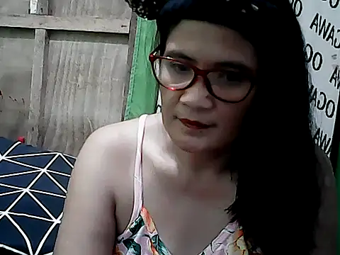 Snapshot of PinayZaira chatting on 17, 4, 2026 PinayZaira online show from 17, 4, 2026