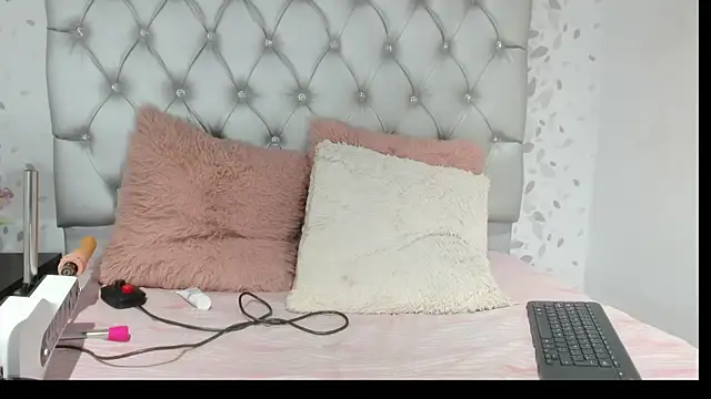 brenda sofia69 online show from 28, 7, 2026